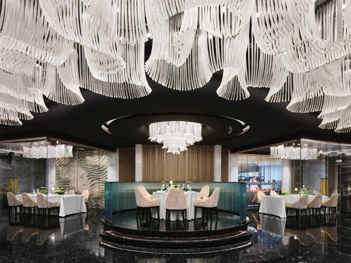 J Hotel, Shanghai Tower - Above All Else, Overlooking The Bund Exterior foto